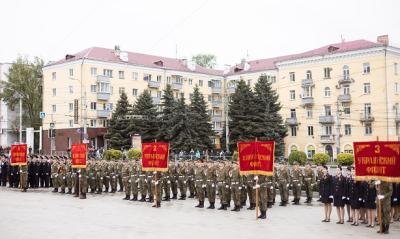 Студенты Брянского ГАУ в торжественном марше Победного парада Студенты Брянского ГАУ в торжественном марше Победного парада