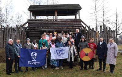 Иностранным студентам из Брянского ГАУ доверено участвовать в «Географическом диктанте-2025» Иностранным студентам из Брянского ГАУ доверено участвовать в «Географическом диктанте-2025»