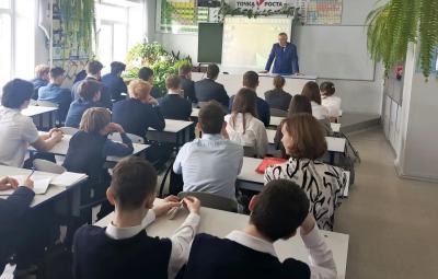 Преподаватели Брянского ГАУ включились в профориентационную работу среди школьников области Преподаватели Брянского ГАУ включились в профориентационную работу среди школьников области