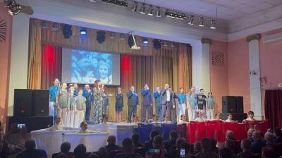 В Брянске прошел гала-концерт фестиваля «Сюда нас память позвала» В Брянске прошел гала-концерт фестиваля «Сюда нас память позвала»