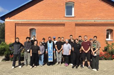 Богоугодные дела молодых студентов Брянского ГАУ Богоугодные дела молодых студентов Брянского ГАУ