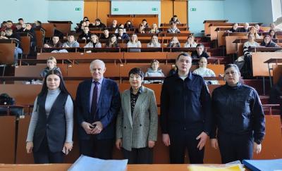 Чему научило молодых студентов занятие по противодействию интернет-мошенничеству Чему научило молодых студентов занятие по противодействию интернет-мошенничеству