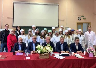 Вот и стали студенты ветеринарными врачами! Вот и стали студенты ветеринарными врачами!