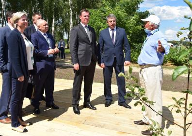 Новая традиция - яблоневый сад в память о выставке «Всероссийский день поля» на базе Брянского ГАУ