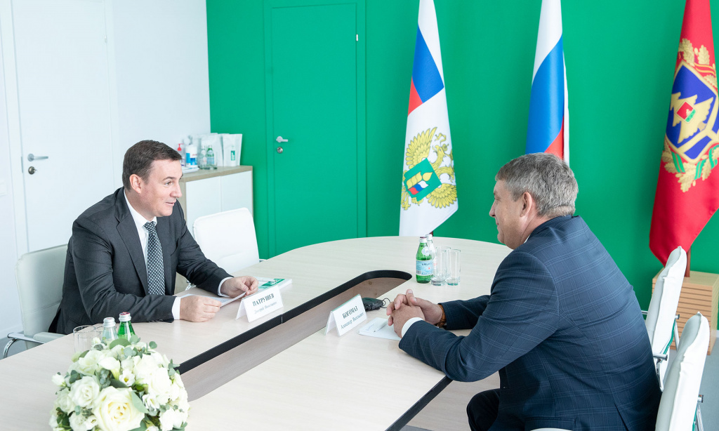 Дмитрий Патрушев и Александр Богомаз обсудили вопросы развития АПК Брянской области на «Всероссийском дне поля»