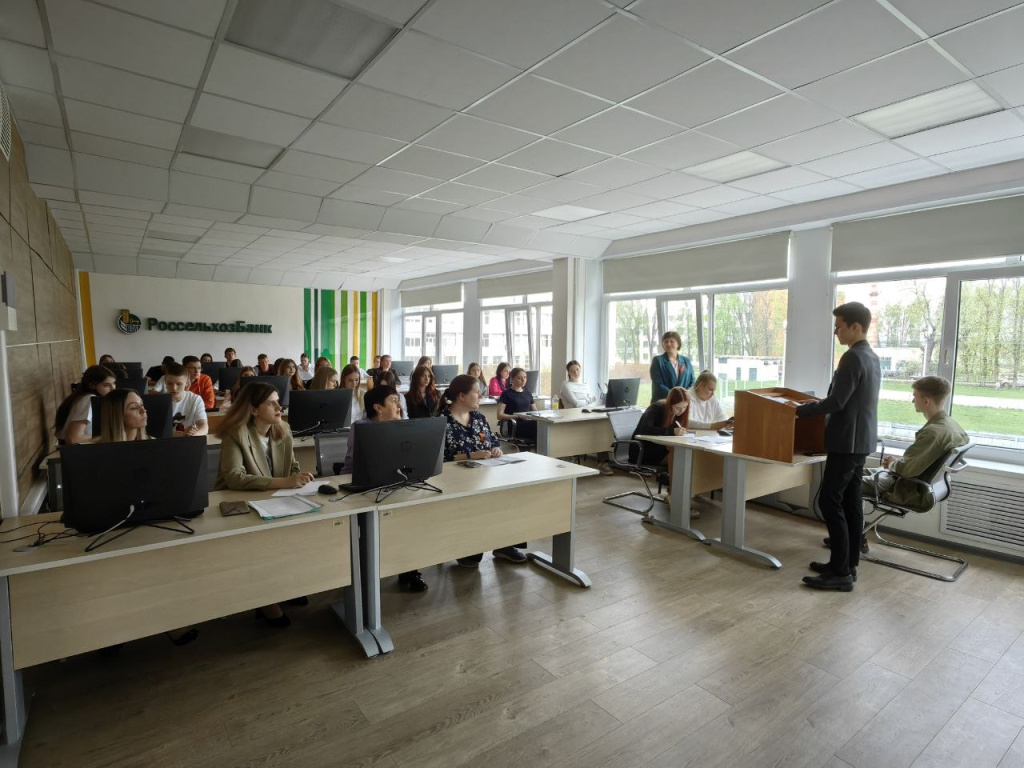 От первых шагов к большим открытиям: X юбилейная студенческая научно-практическая конференция на факультете СПО. 1_pr24042025.jpg