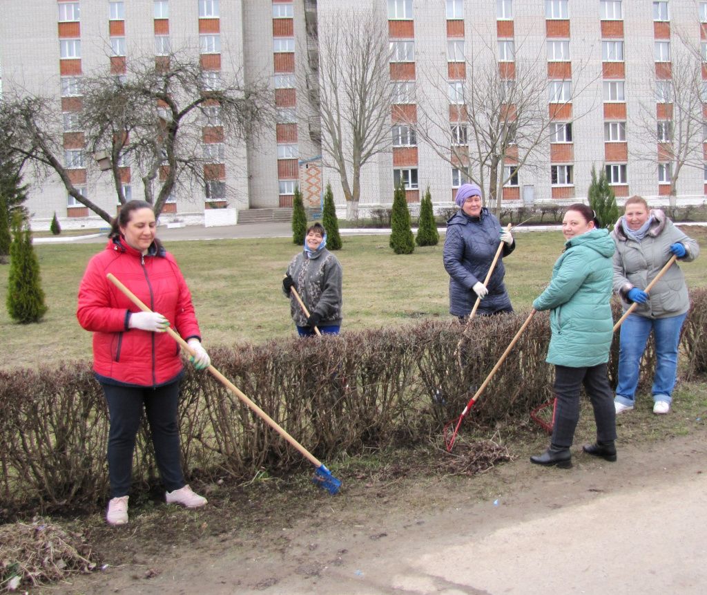 СУББОТНИК НАЧИНАЕТСЯ В СРЕДУ